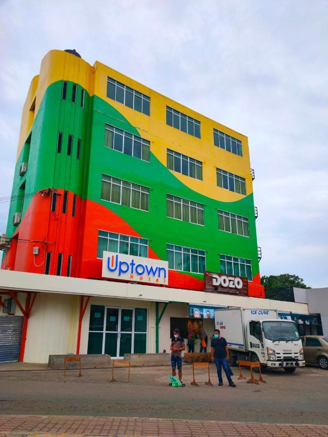 Uptown Hotel Семпорна Экстерьер фото